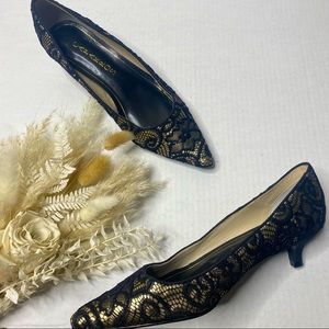 Caparros black tan lace Pointed Toe Kitten Heel dress shoes size 7.5